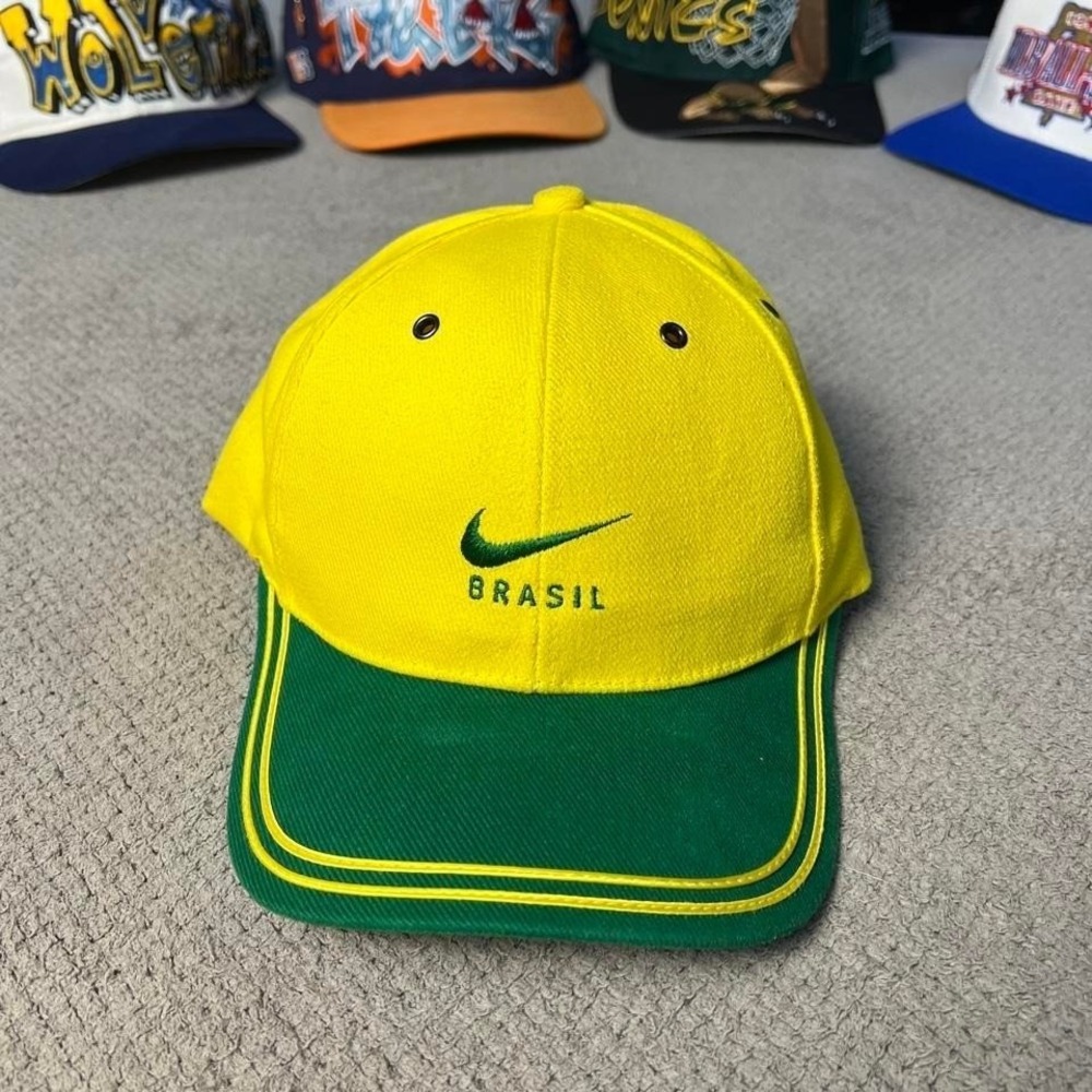 Vintage Nike 1990s Brazil world cup hat